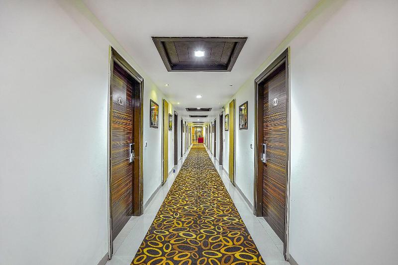 FabHotel Prime Z Grand image