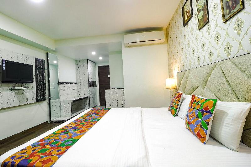 FabHotel Prime Z Grand image