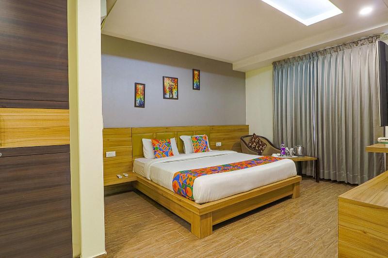 FabHotel Prime Z Grand image