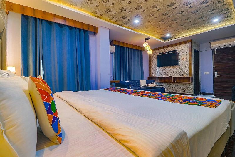 FabHotel Prime Z Grand image