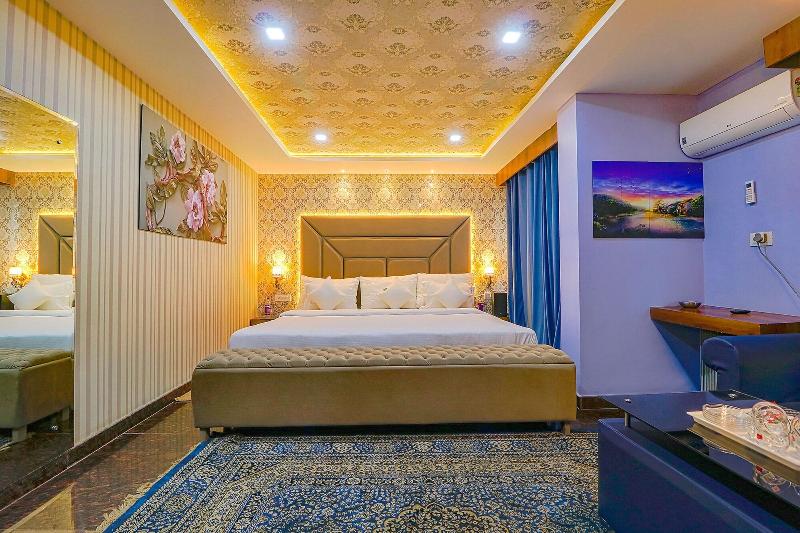 FabHotel Prime Z Grand image