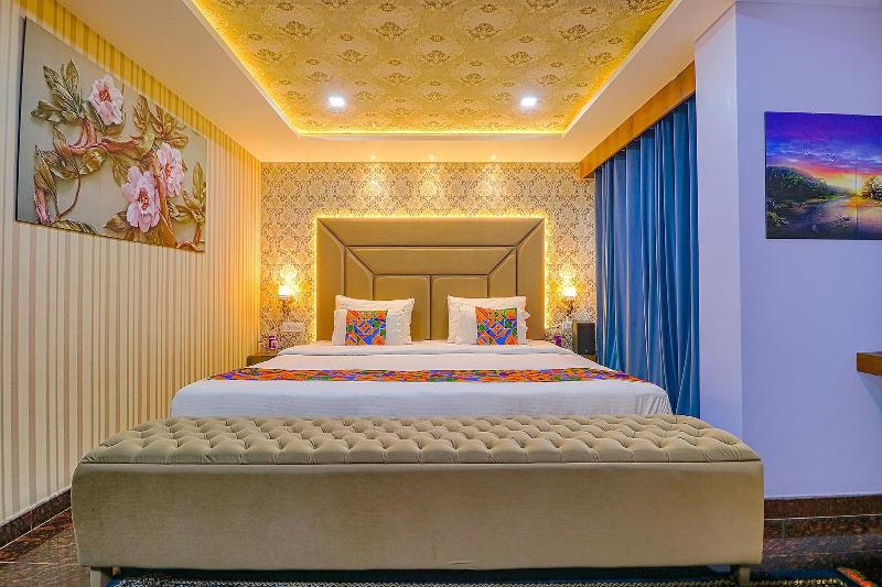 FabHotel Prime Z Grand image