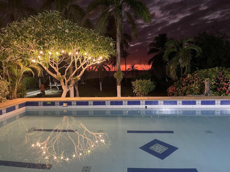 Casa de las Flores Tropical Lodge image