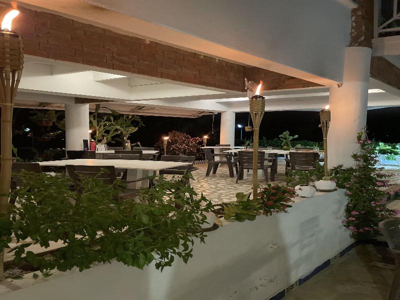 Casa de las Flores Tropical Lodge image