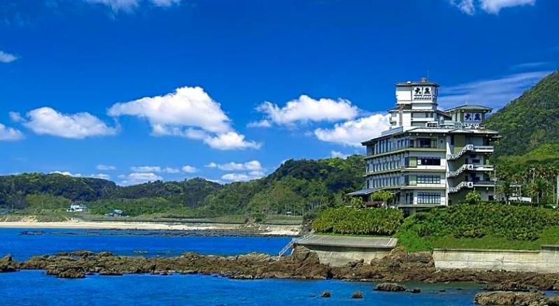 Daikoku Resort Hotel - Image 1