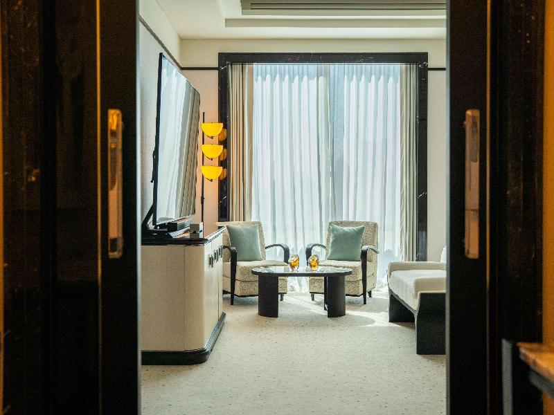 Waldorf Astoria Doha West Bay image