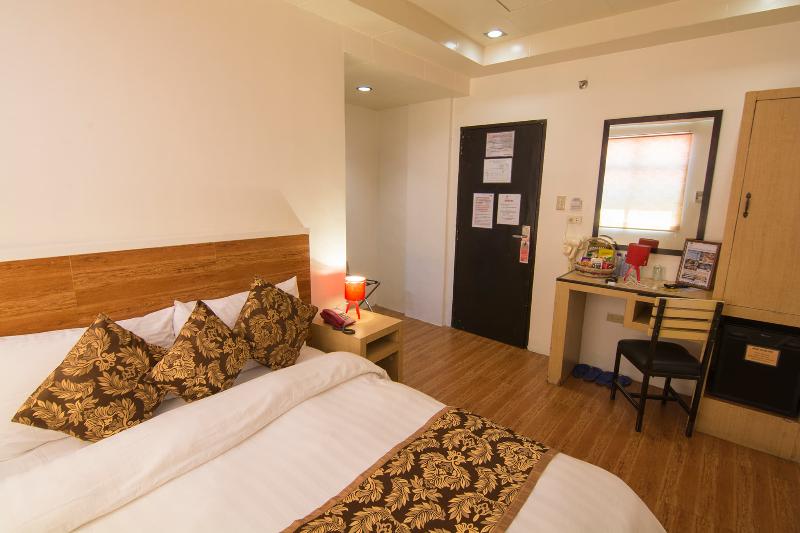Hotel Carmelita image