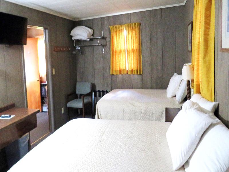 Indianhead Ironwood Hotel image