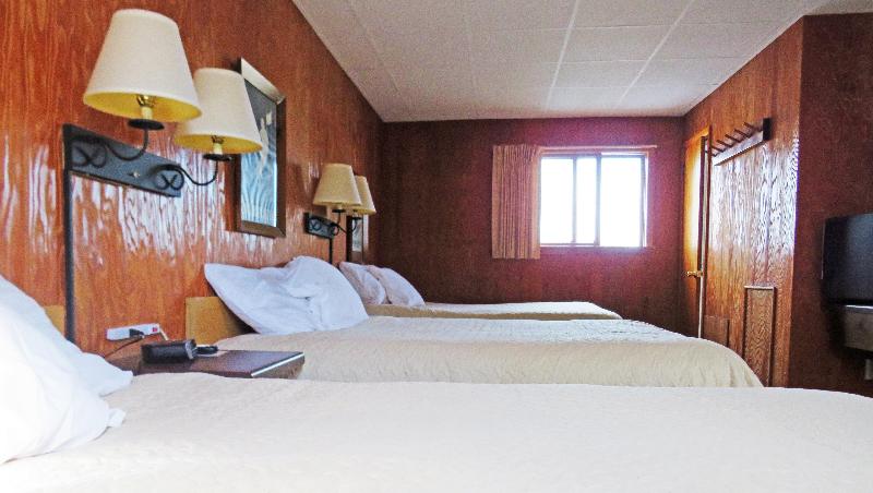 Indianhead Ironwood Hotel image