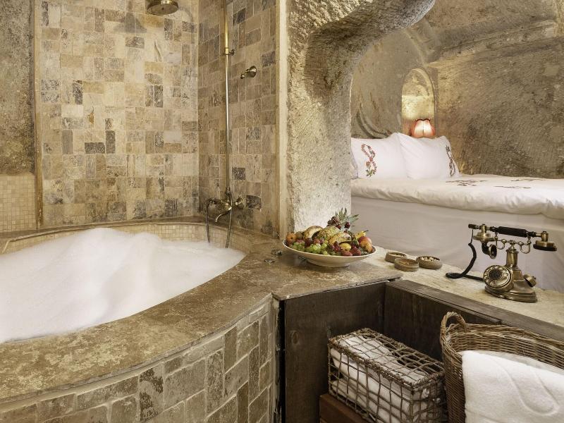 Kayata Cave Suites image