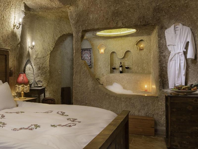 Kayata Cave Suites image