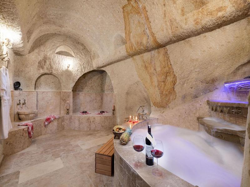 Kayata Cave Suites image