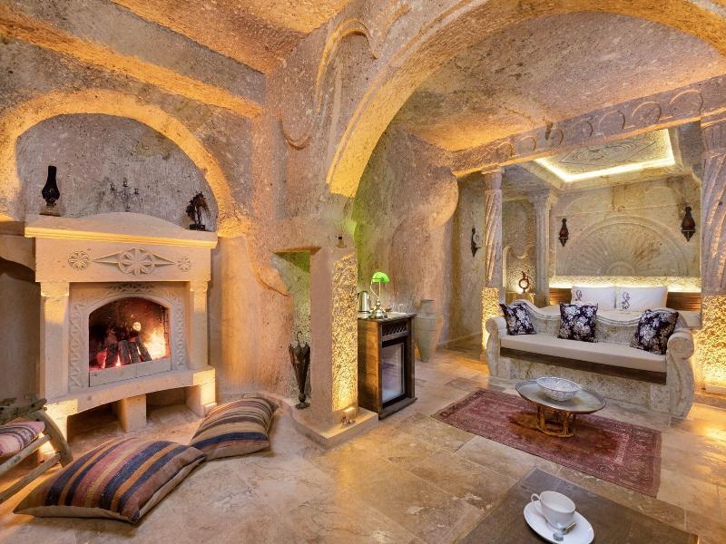 Kayata Cave Suites image