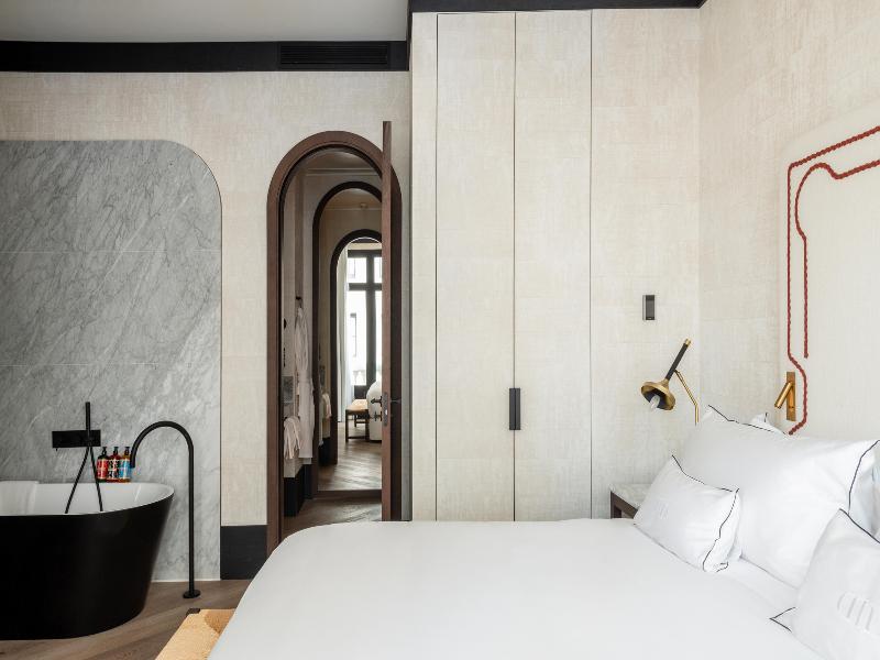 Hotel Montera Madrid, Curio Collection by Hilton image