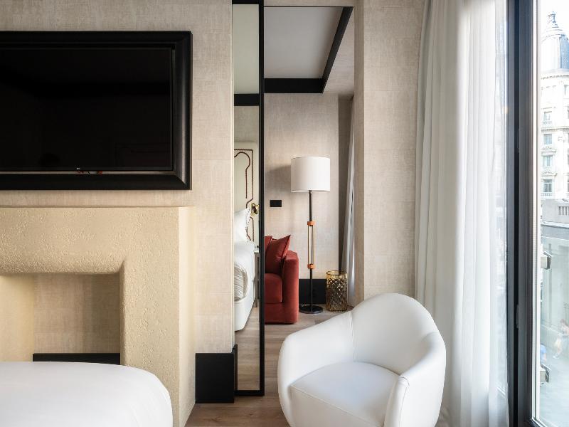 Hotel Montera Madrid, Curio Collection by Hilton image