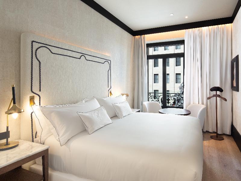 Hotel Montera Madrid, Curio Collection by Hilton image