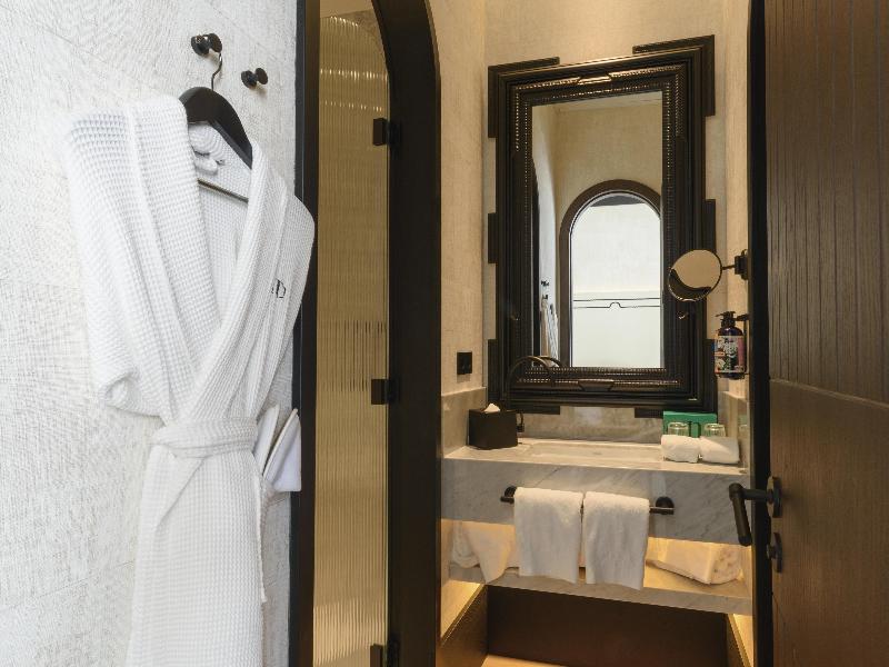 Hotel Montera Madrid, Curio Collection by Hilton image