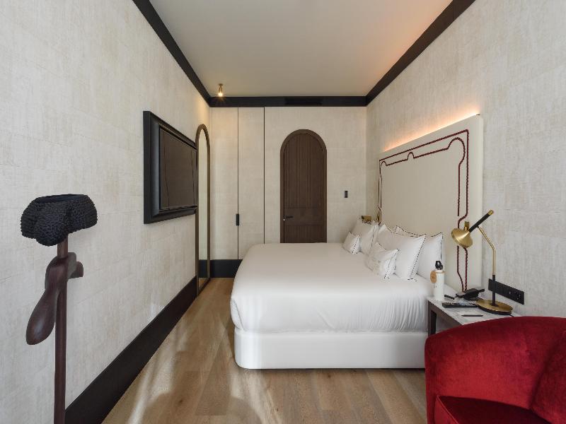 Hotel Montera Madrid, Curio Collection by Hilton image