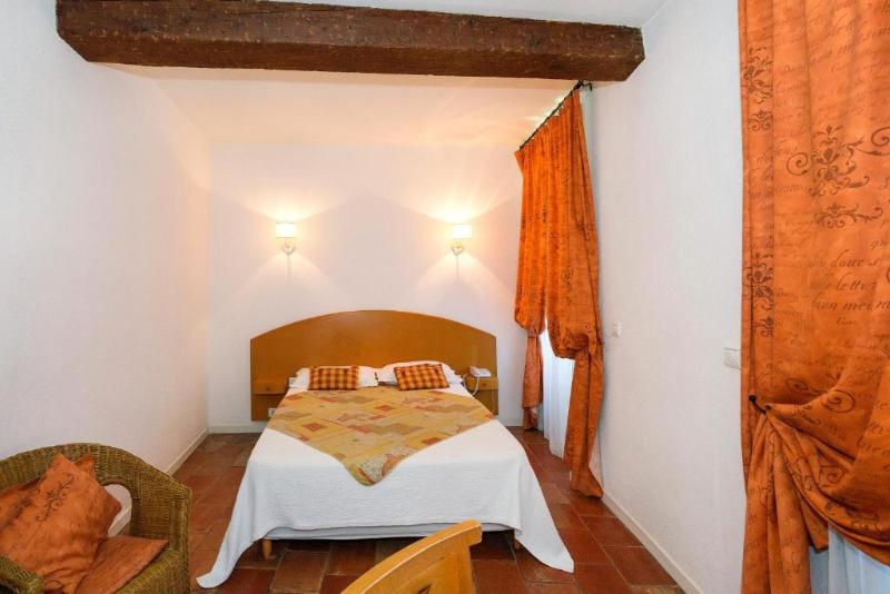 Logis Hotel Restaurant du Midi image