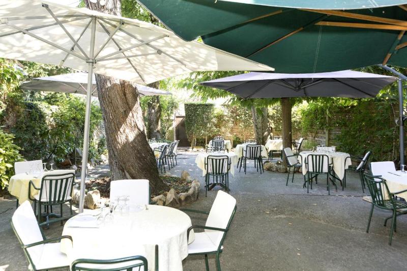 Logis Hotel Restaurant du Midi image