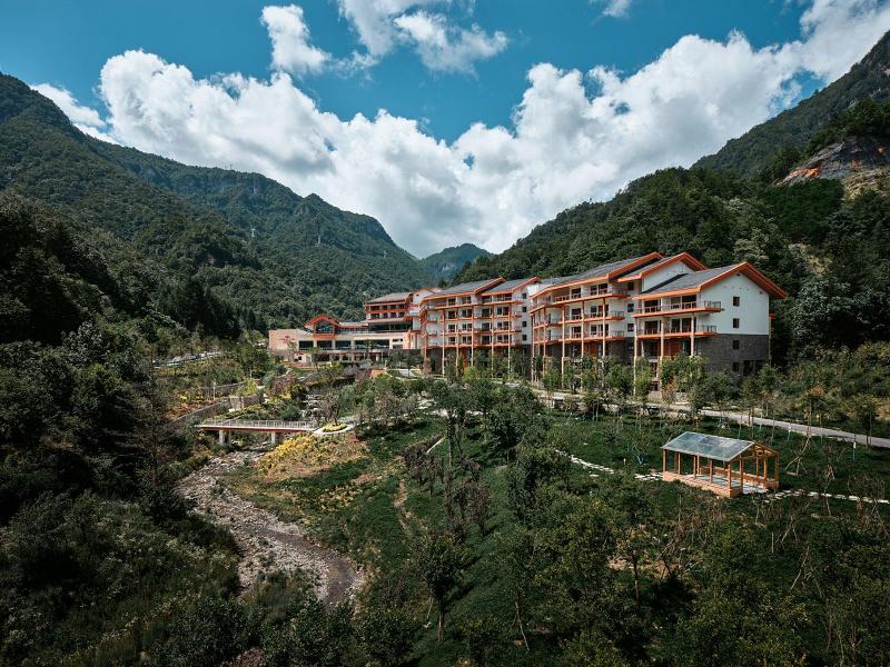 Crowne Plaza Shennongjia image