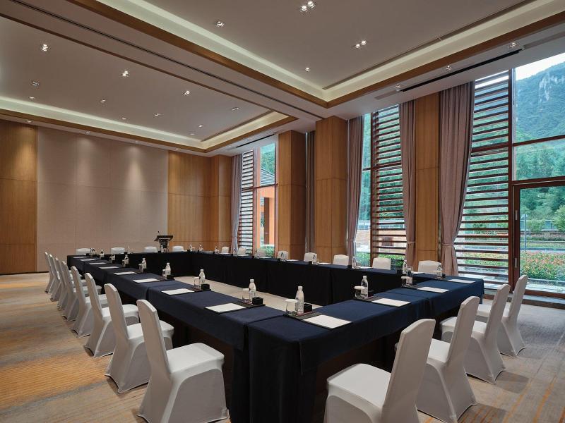 Crowne Plaza Shennongjia image