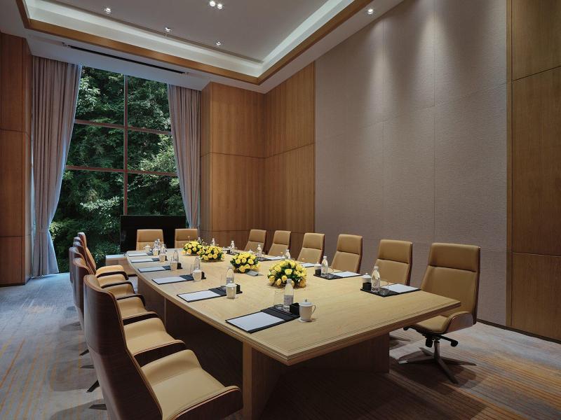 Crowne Plaza Shennongjia image
