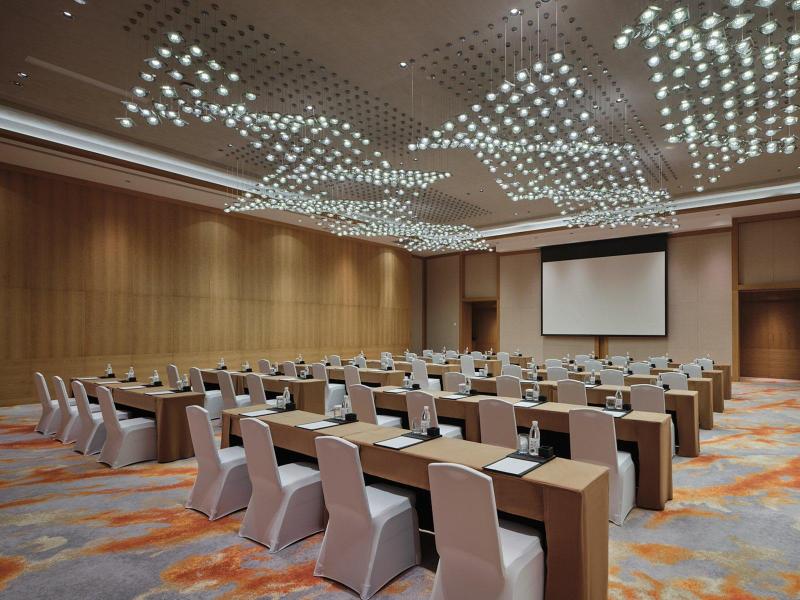 Crowne Plaza Shennongjia image