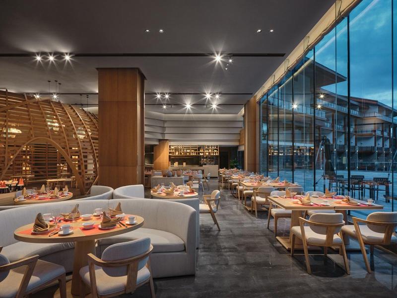 Crowne Plaza Shennongjia image