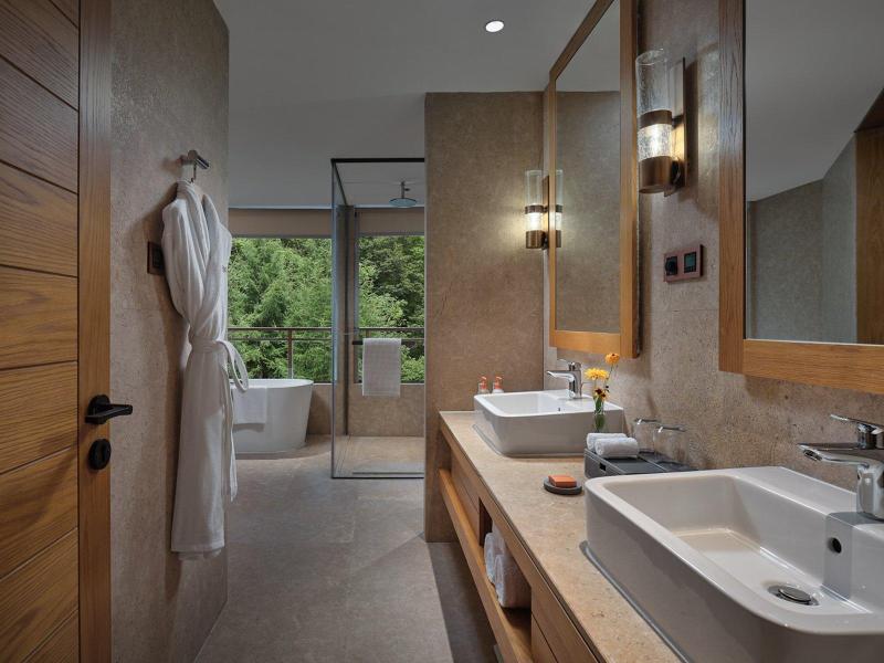 Crowne Plaza Shennongjia image