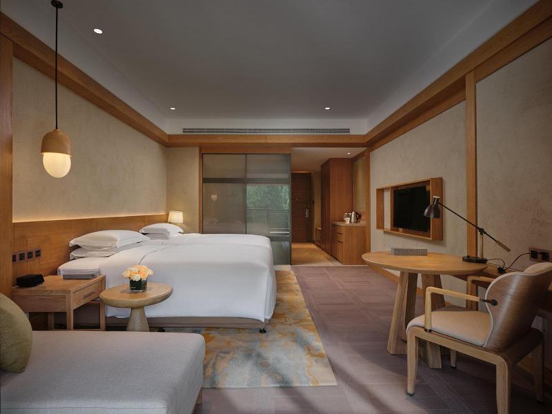 Crowne Plaza Shennongjia image