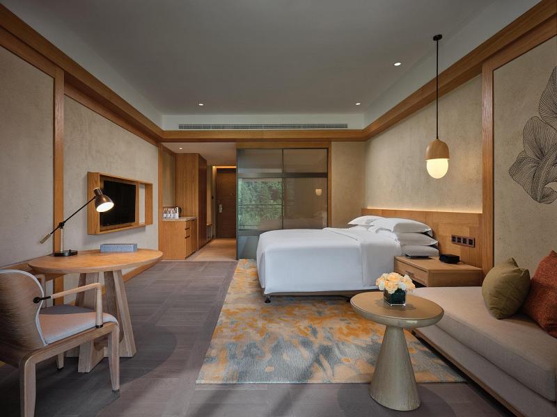 Crowne Plaza Shennongjia image