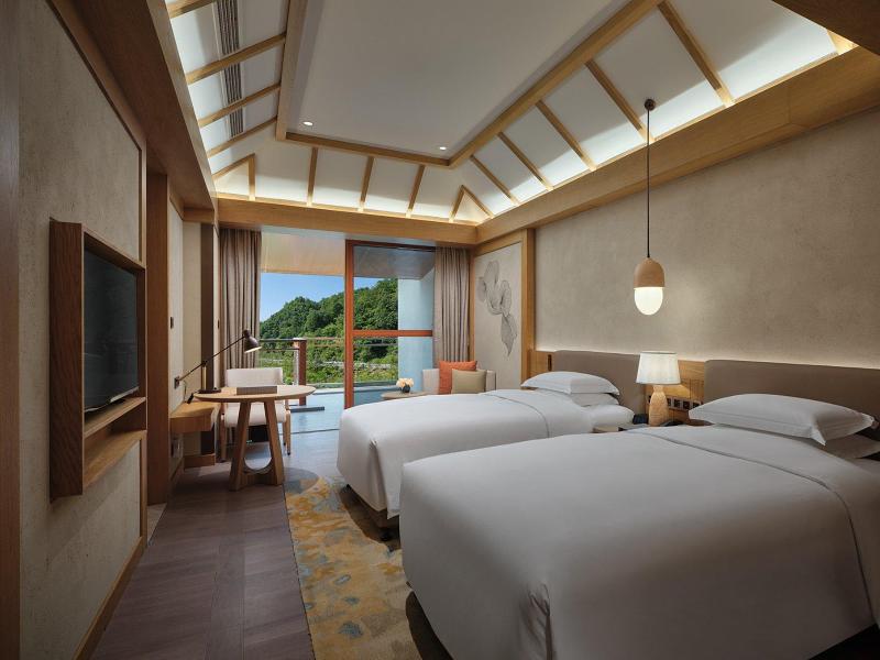 Crowne Plaza Shennongjia image