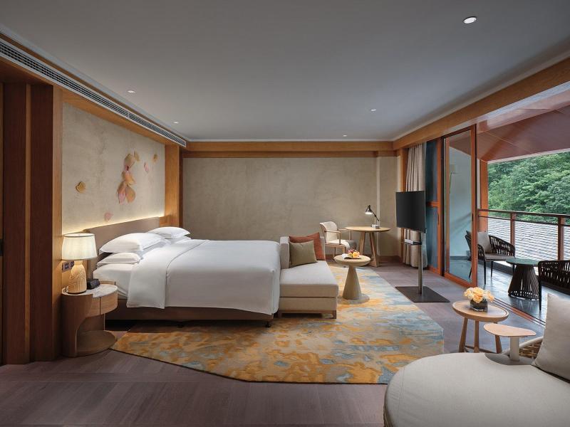 Crowne Plaza Shennongjia image