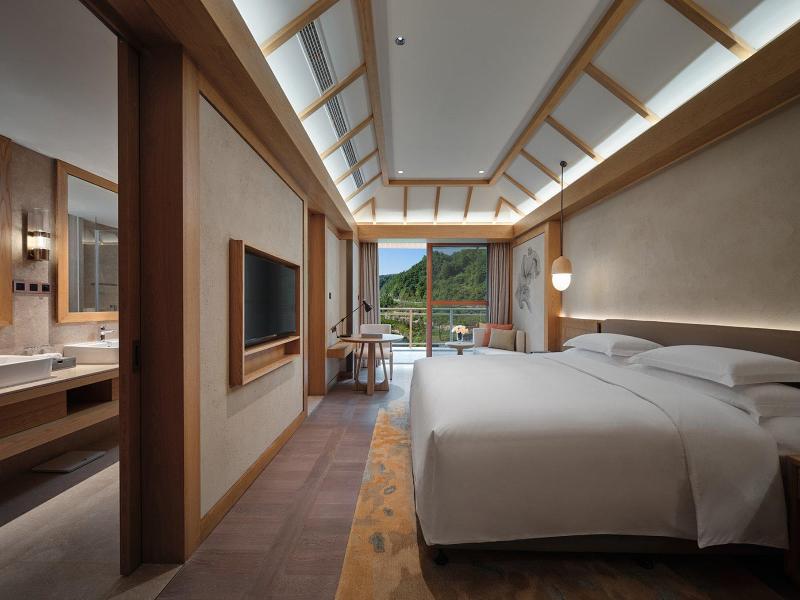 Crowne Plaza Shennongjia image