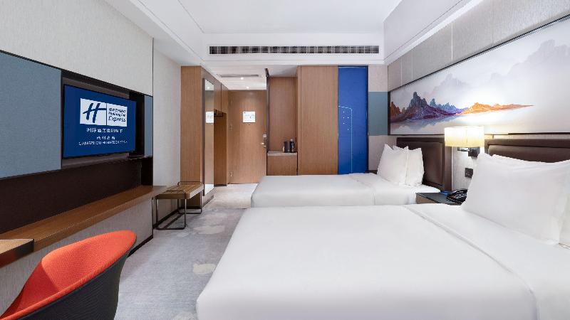 Holiday Inn Express Cangzhou High Tech Zone image