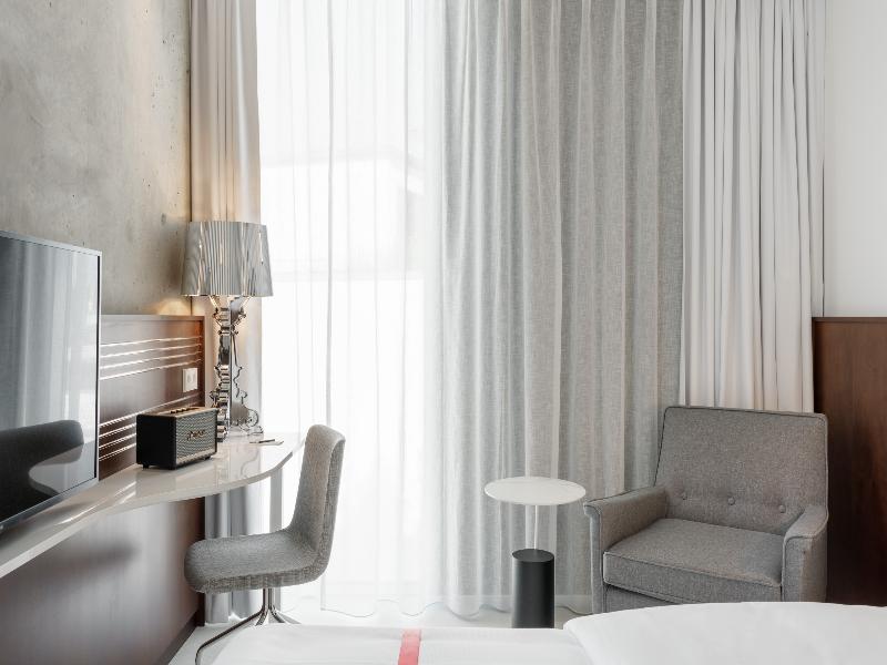 Ruby Ella Hotel Cologne by IHG image