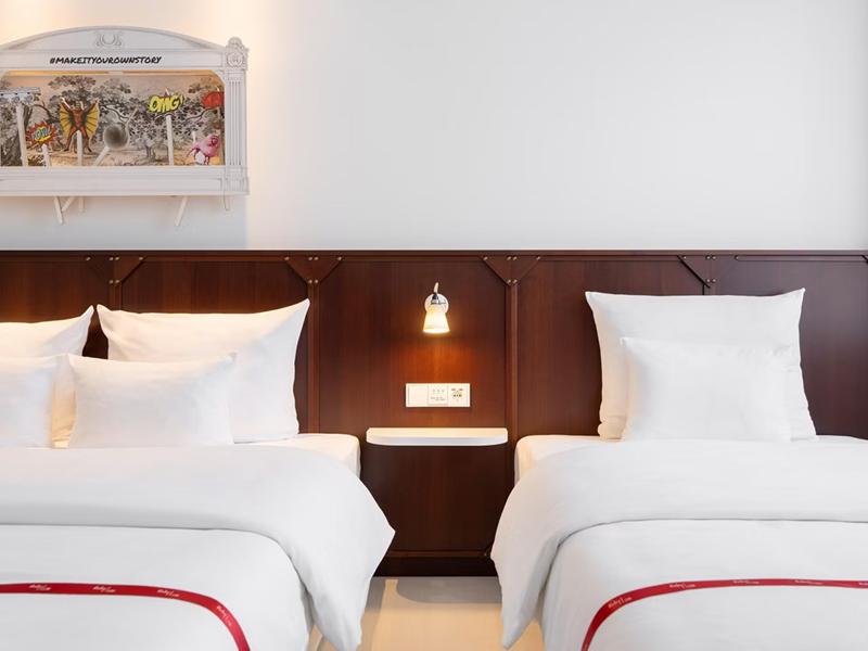 Ruby Ella Hotel Cologne by IHG image