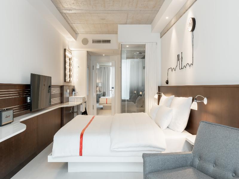 Ruby Ella Hotel Cologne by IHG image
