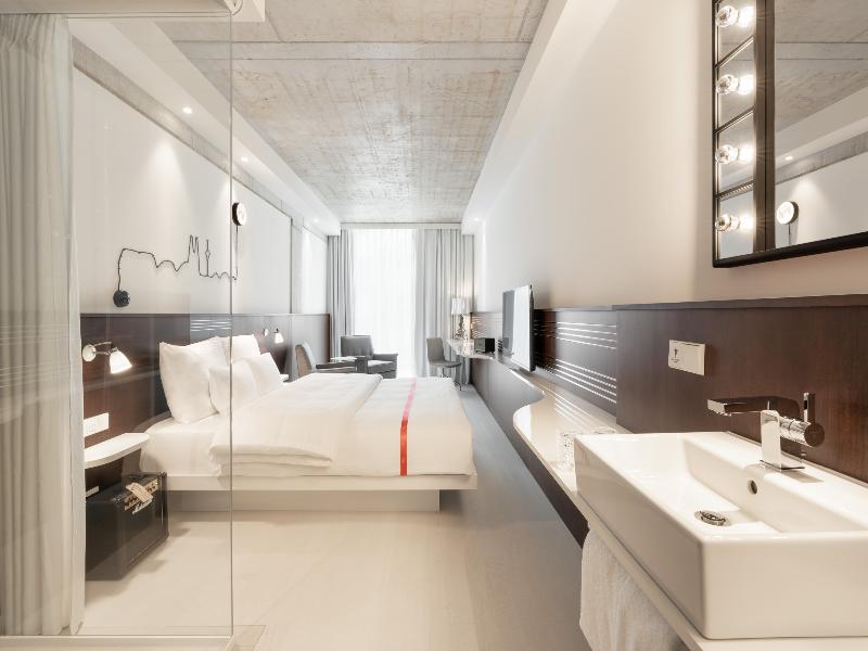 Ruby Ella Hotel Cologne by IHG image