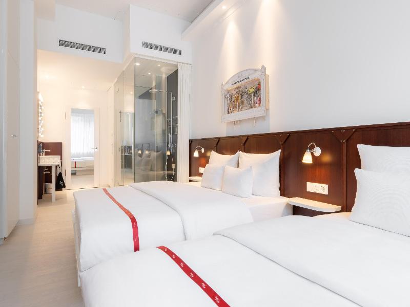 Ruby Ella Hotel Cologne by IHG image