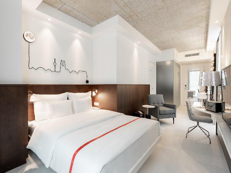 Ruby Ella Hotel Cologne by IHG image