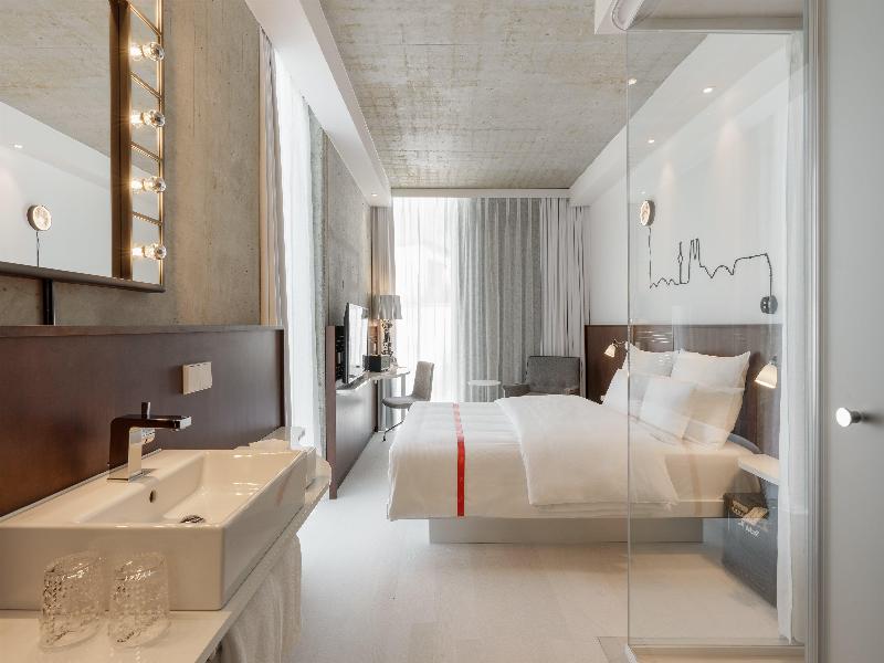 Ruby Ella Hotel Cologne by IHG image