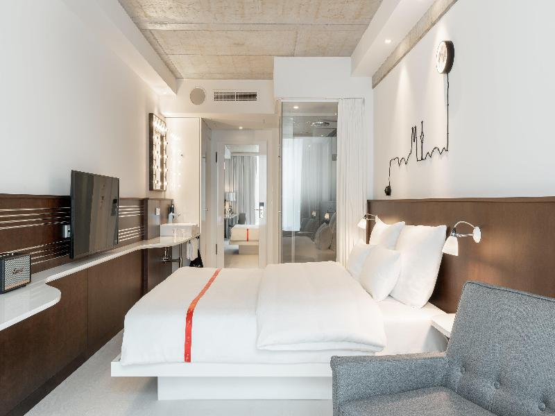 Ruby Ella Hotel Cologne by IHG image