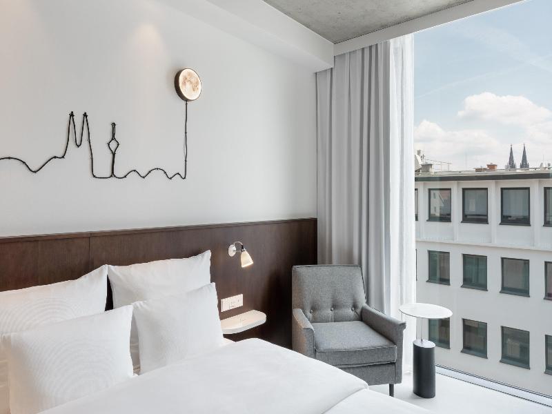 Ruby Ella Hotel Cologne by IHG image
