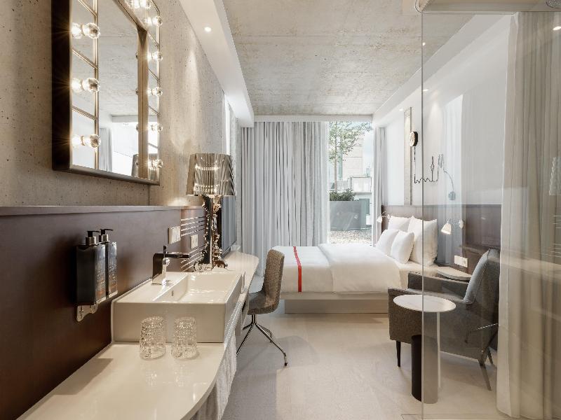 Ruby Ella Hotel Cologne by IHG image