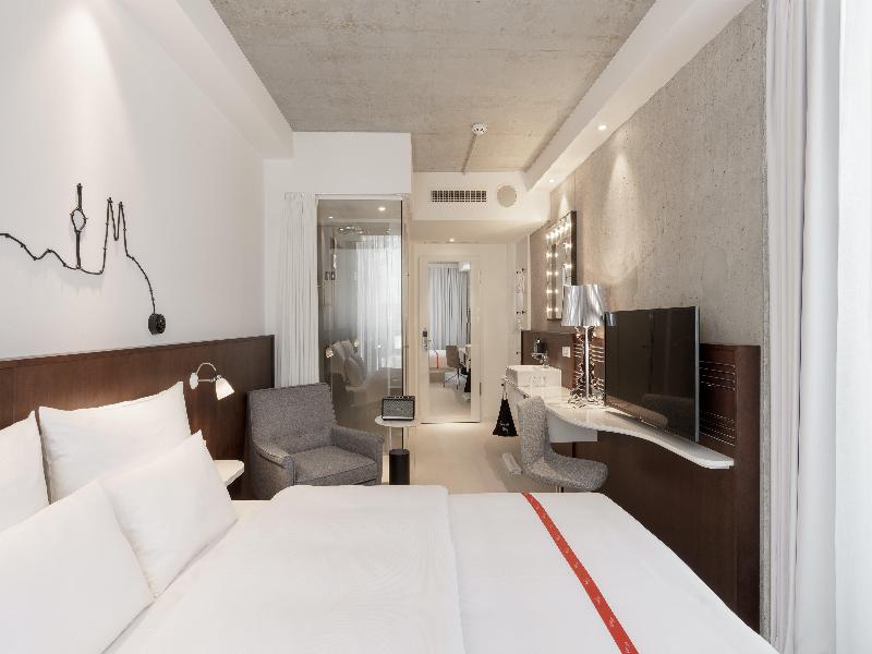 Ruby Ella Hotel Cologne by IHG image