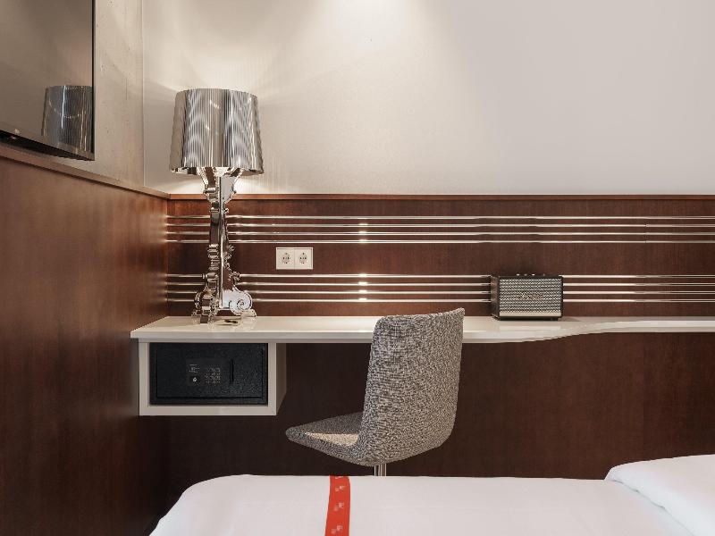 Ruby Ella Hotel Cologne by IHG image