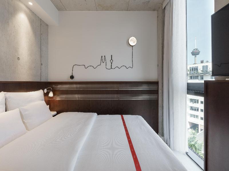 Ruby Ella Hotel Cologne by IHG image