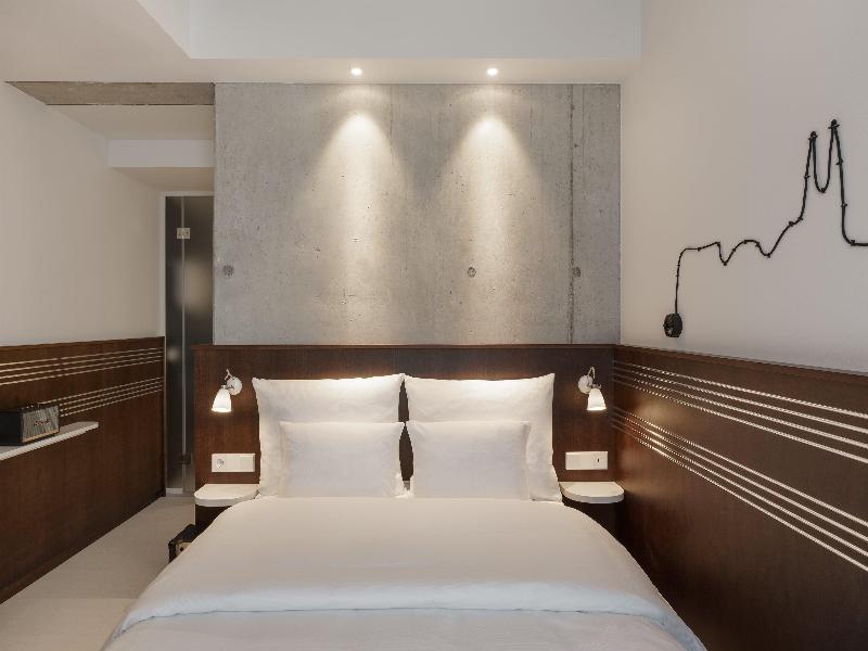 Ruby Ella Hotel Cologne by IHG image